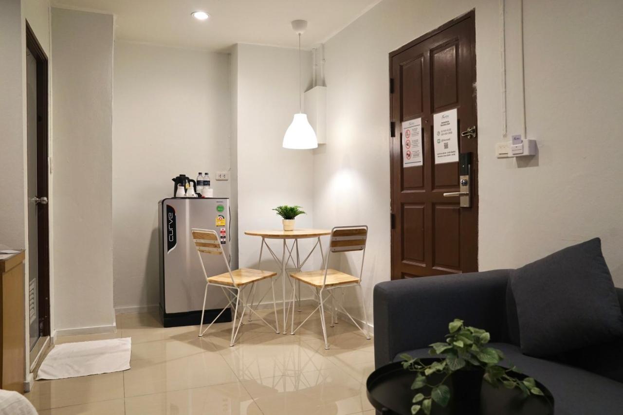 The View Residence Bangkok Bagian luar foto