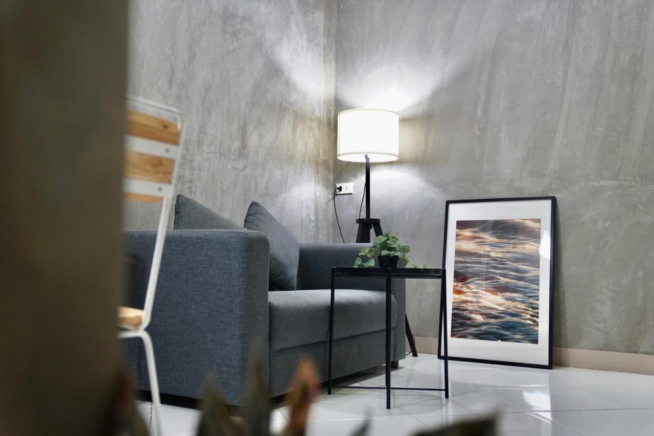 The View Residence Bangkok Bagian luar foto
