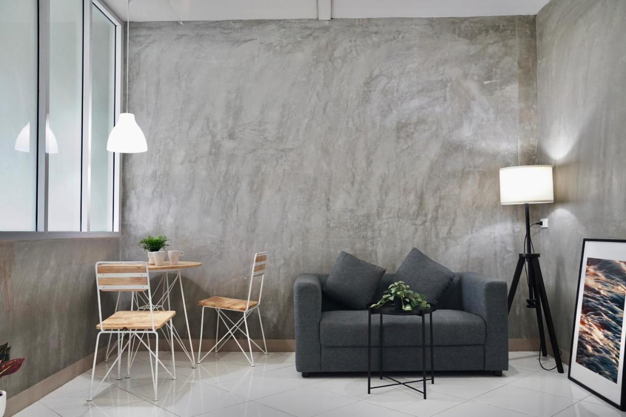 The View Residence Bangkok Bagian luar foto